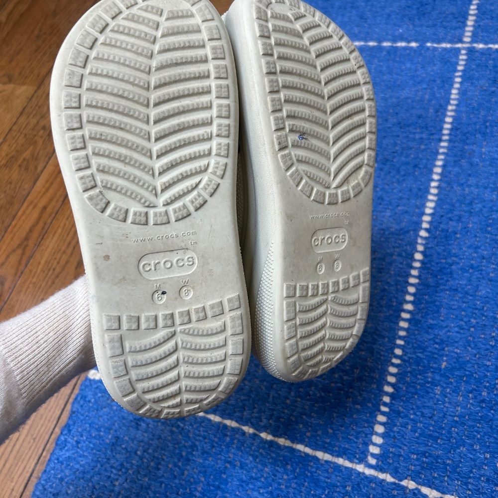 Crocs - Picture 4 of 4